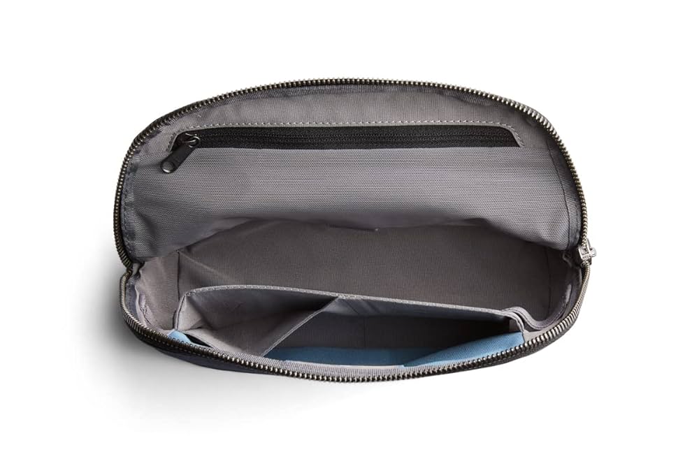 Bellroy ベルロイ　Desk Caddy ガジェットポーチ　ブラック Desk Caddy | 多用途に使える万能ガジェットポーチ | ベルロイ